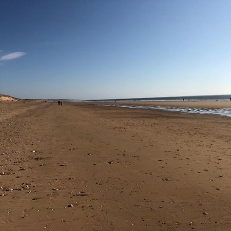 La Vieille Cure, Spa, Wifi A 20 Min Des Plages La Jonchere Zewnętrze zdjęcie