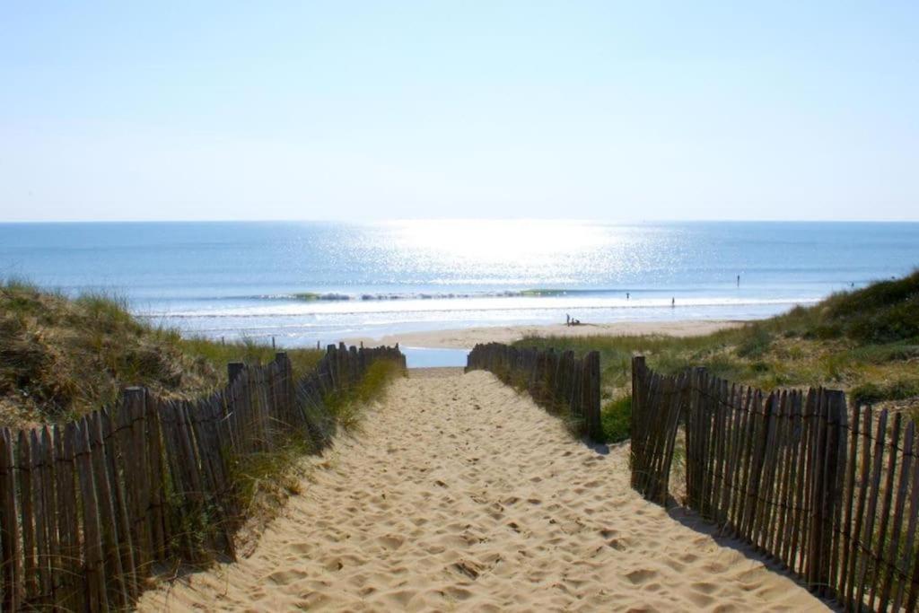 La Vieille Cure, Spa, Wifi A 20 Min Des Plages La Jonchere Zewnętrze zdjęcie